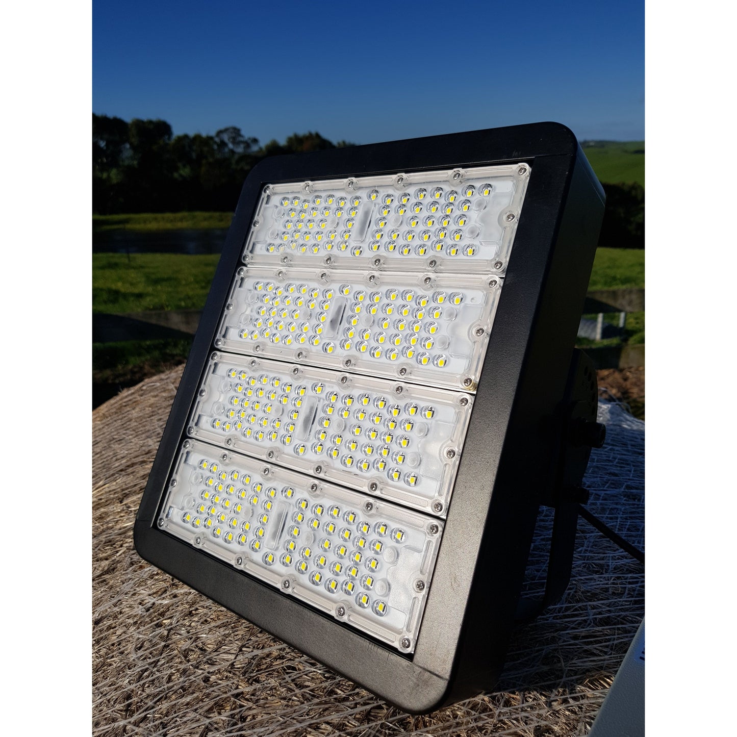 Tennis Court 200W LED Solar Flood Light