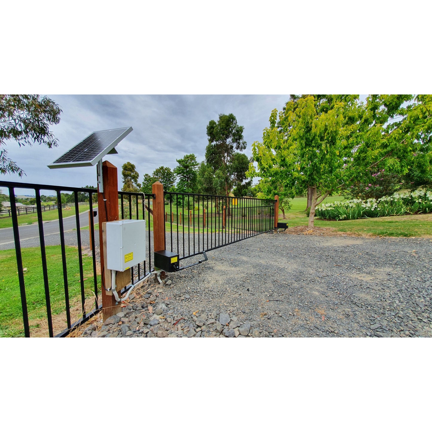 Double Swing Gate