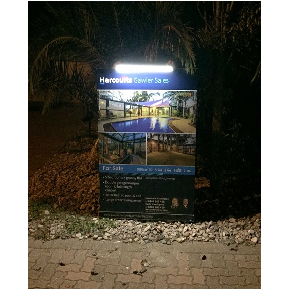 Solar Powered LED Billboard / Business Sign Light